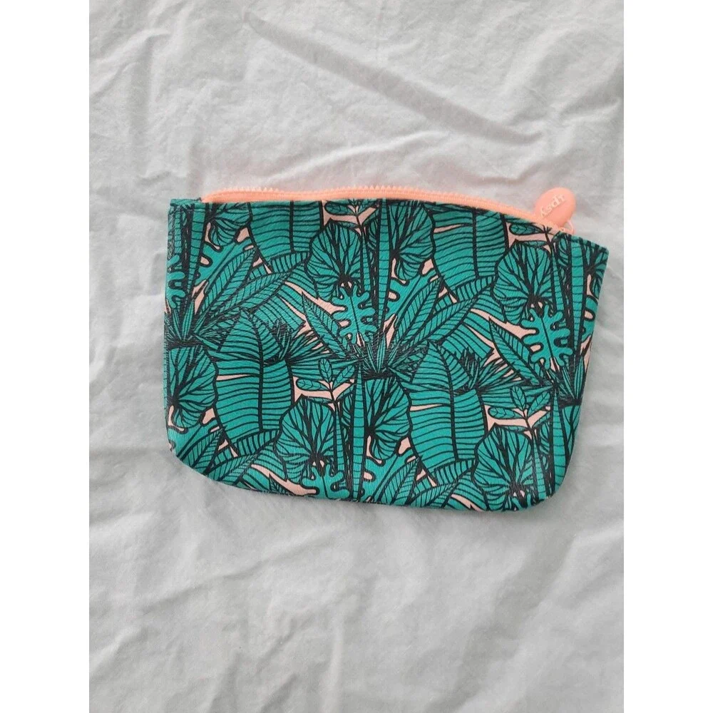 Ipsy Make-up‎ Bags (Lot Of 8) READ DESCRIPTION-Flowers/Vampire Lips/Lemons/Pink